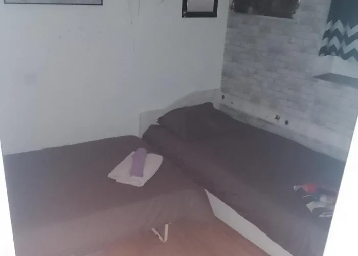 Hellfest 26 Bed & Breakfast *